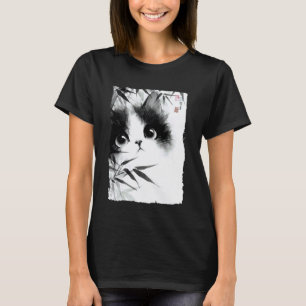 竹から顔を出すかわいい猫 日本の水墨画アート Tシャツ