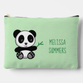 竹の棒を緑に塗ったかわいいパンダ アクセサリーポーチ (正面)