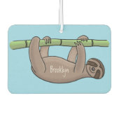 竹の漫画の上の可愛い笑顔のナマケモノイラストレーション カーエアーフレッシュナー (正面)