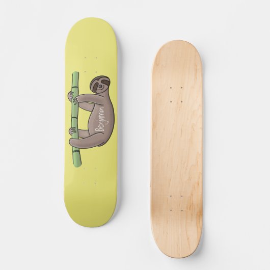 竹の漫画の上の可愛い笑顔のナマケモノイラストレーション スケートボード (正面)