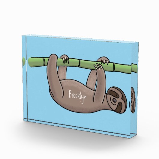 竹の漫画の上の可愛い笑顔のナマケモノイラストレーション フォトブロック (右)