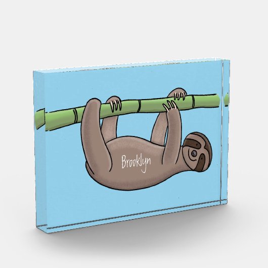 竹の漫画の上の可愛い笑顔のナマケモノイラストレーション フォトブロック (左)