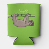 竹の漫画の上の可愛い笑顔のナマケモノイラストレーション 缶クーラー (正面)