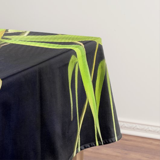 竹の葉のトロピカルアートを黒に テーブルクロス (インサイチュ)