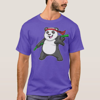 竹槍で戦士のパンダ Tシャツ