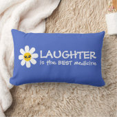 笑いは薬最高の用デイジー枕 ランバークッション (ブランケット)