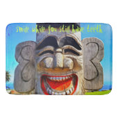 笑いトーテム撮影スマイル引用文タイポグラフィ バスマット (正面)