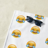 笑う泣き叫び喜びの涙の絵文字 ビーチタオル (インサイチュ)