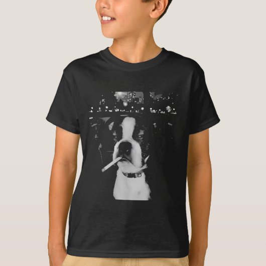 笑っている犬の喫煙の面白いミーム Tシャツ (正面)