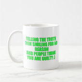笑って実を語る後ろめたそうなユーモアは面白い コーヒーマグカップ (左)
