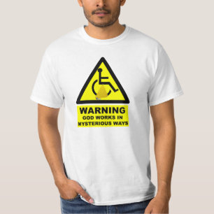 笑わされるな無神論者 Tシャツ