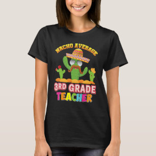 笑わされるサボテンNacho平均3級先生B Tシャツ