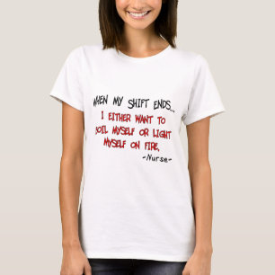 笑わされるナースことわざ Tシャツ