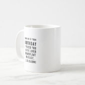 笑わされる最高の友の皮肉ハッピーバースデー コーヒーマグカップ (正面左)