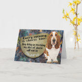 笑わされる考えBasset Hound誕生日 カード (黄色い花)