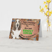 笑わされる考えBasset Hound誕生日 カード (黄色い花)