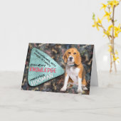笑わされる考えBeagle誕生日カード カード (黄色い花)