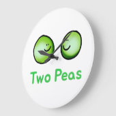 笑顔で二人のかわいい友情アート ラージ壁時計 (傾斜)