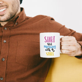 笑顔で始まる朝 – 元気が出るマグカップ コーヒーマグカップ