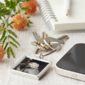 笑顔のサル キーホルダー (側面)