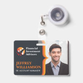 笑顔のビジネスマン |財務ロゴ |バーコード バッジ (正面(伸縮クリップ))