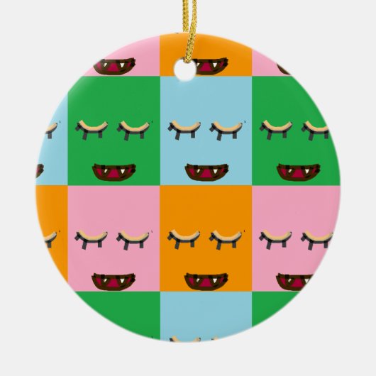 笑顔のモンスターブロック顔 セラミックオーナメント (正面)