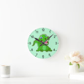 笑顔のワニ漫画–64836 ラウンド壁時計 (ホーム)