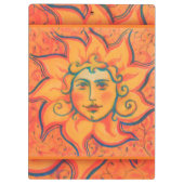 笑顔の太陽、おとぎ話ファンタジーアート、オレンジ色の黄色 クリップボード (裏面)