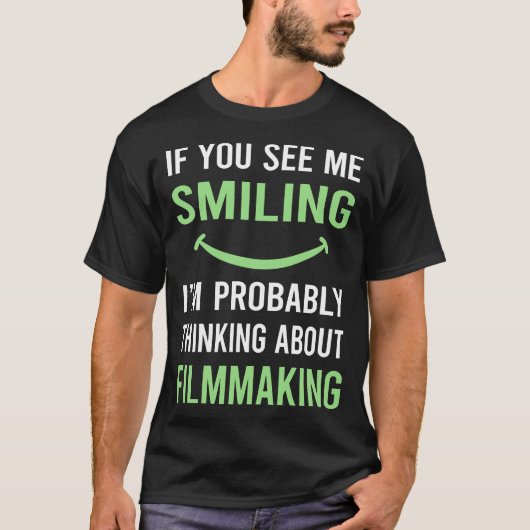 笑顔の映画製作者による映画製作 Tシャツ (正面)
