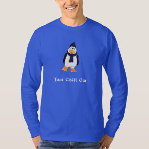 笑顔の3Dペンギンキャラクター冬の雪が落ち着く Tシャツ