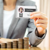 笑顔を見せるビジネスマン |企業の | | QRコード 名刺