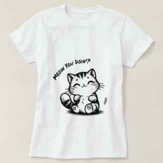 笑顔子猫喜び：かわいい猫ティー Tシャツ
