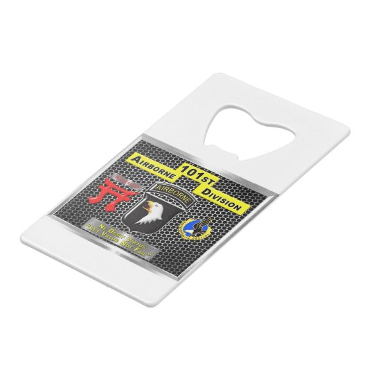 第すごい101空挺師団の新デザイン クレジットカード栓抜き (正面アングル)