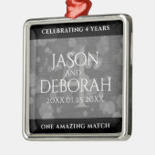 第エレガント4回リネン結婚ズ記念お祝い メタルオーナメント (左)