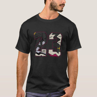 第ユニセックス23回スニーカー試合第6ボルドー Tシャツ