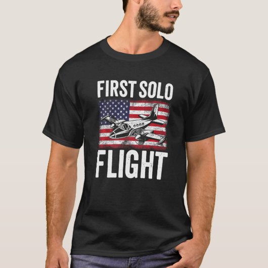第一単独飛行飛行機航空機パイロット飛行 Tシャツ (正面)