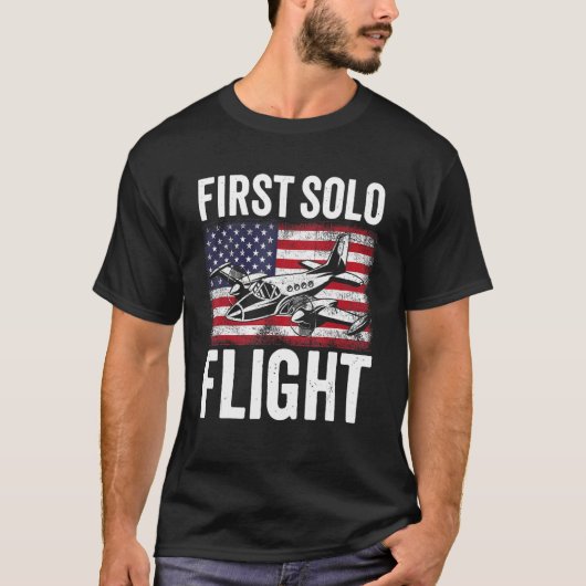第一単独飛行飛行機航空機パイロット飛行 Tシャツ (正面)