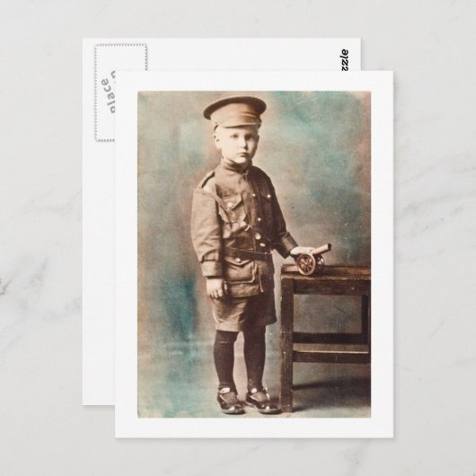 第二次世界大戦の少年と玩具大砲の手に着色 ポストカード (正面/裏面)