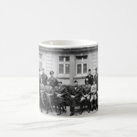 第二次世界大戦の年長のアメリカの軍当局者 コーヒーマグカップ (中央)