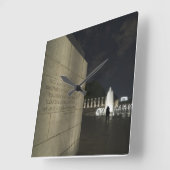 第二次世界大戦の記念碑 スクエア壁時計 (傾斜)