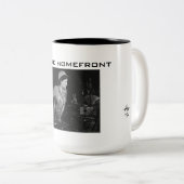 第二次世界大戦 – ホームフロントの飲料マグカップ ツートーンマグカップ (正面右)