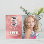 第五誕生日銀バルーン |ピンクの写真パーティー 招待状 (スタンド正面)
