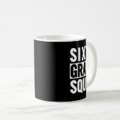 第六等分隊(第六等分校 – 白文字) コーヒーマグカップ (正面右)