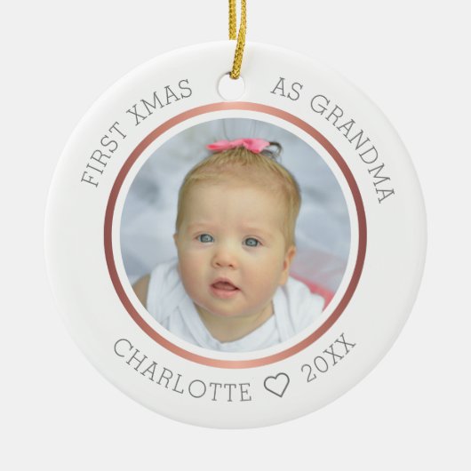 第1クリスマスおばあちゃんモダン2枚の写真 セラミックオーナメント (正面)