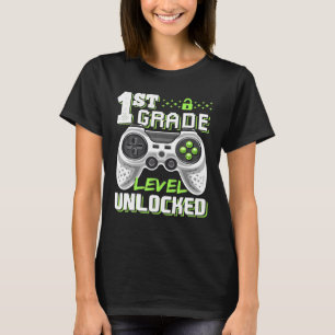 第1グレードのロック解除されたビデオゲーム新学期 Tシャツ