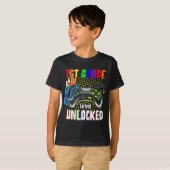 第1グレードのロック解除されたビデオゲーム新学期 Tシャツ (正面フル)