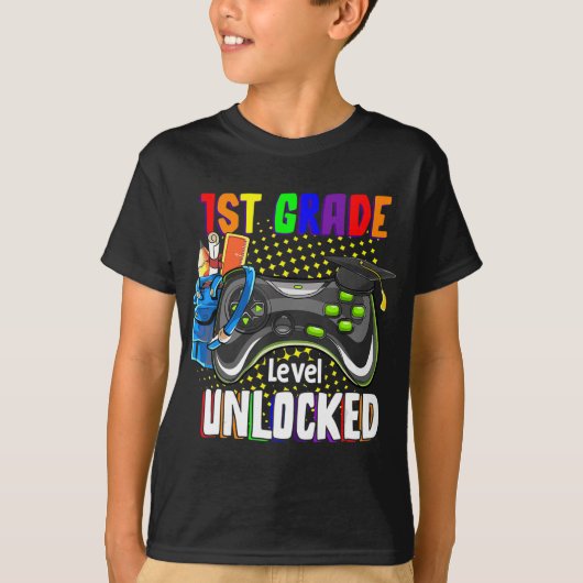 第1グレードのロック解除されたビデオゲーム新学期 Tシャツ (正面)