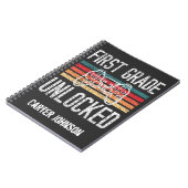 第1グレードのロック解除された新学期 パーソナライズされた ノートブック (左側)