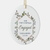 第1回のクリスマス婚約したのパーソナライズされた緑の枠 セラミックオーナメント (右)