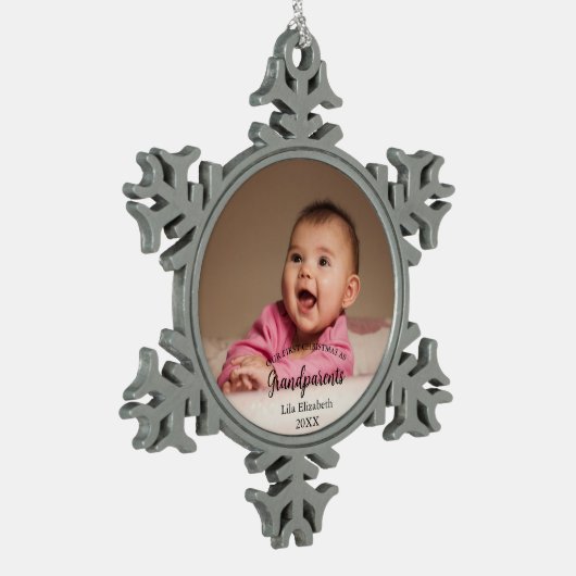 第1回クリスマスを祖父母としてベビー写真 スノーフレークピューターオーナメント (左)